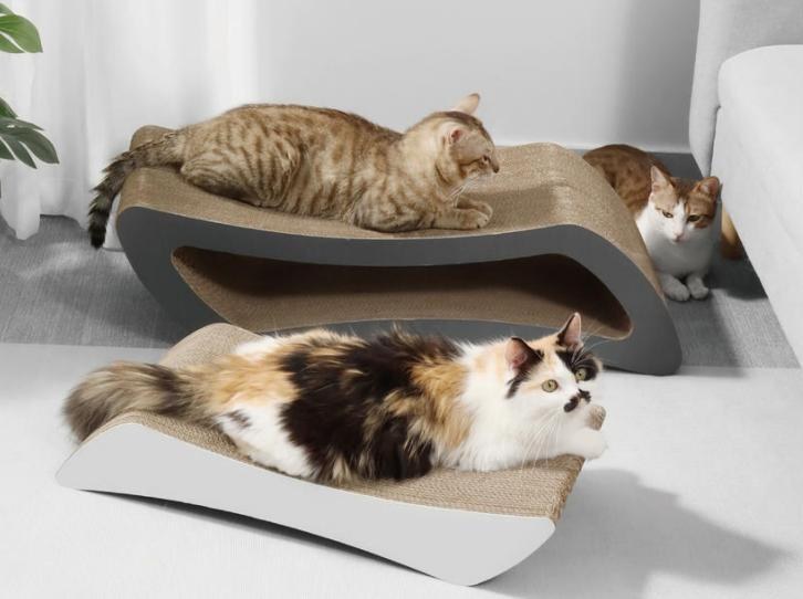 Cat scratcher lounge