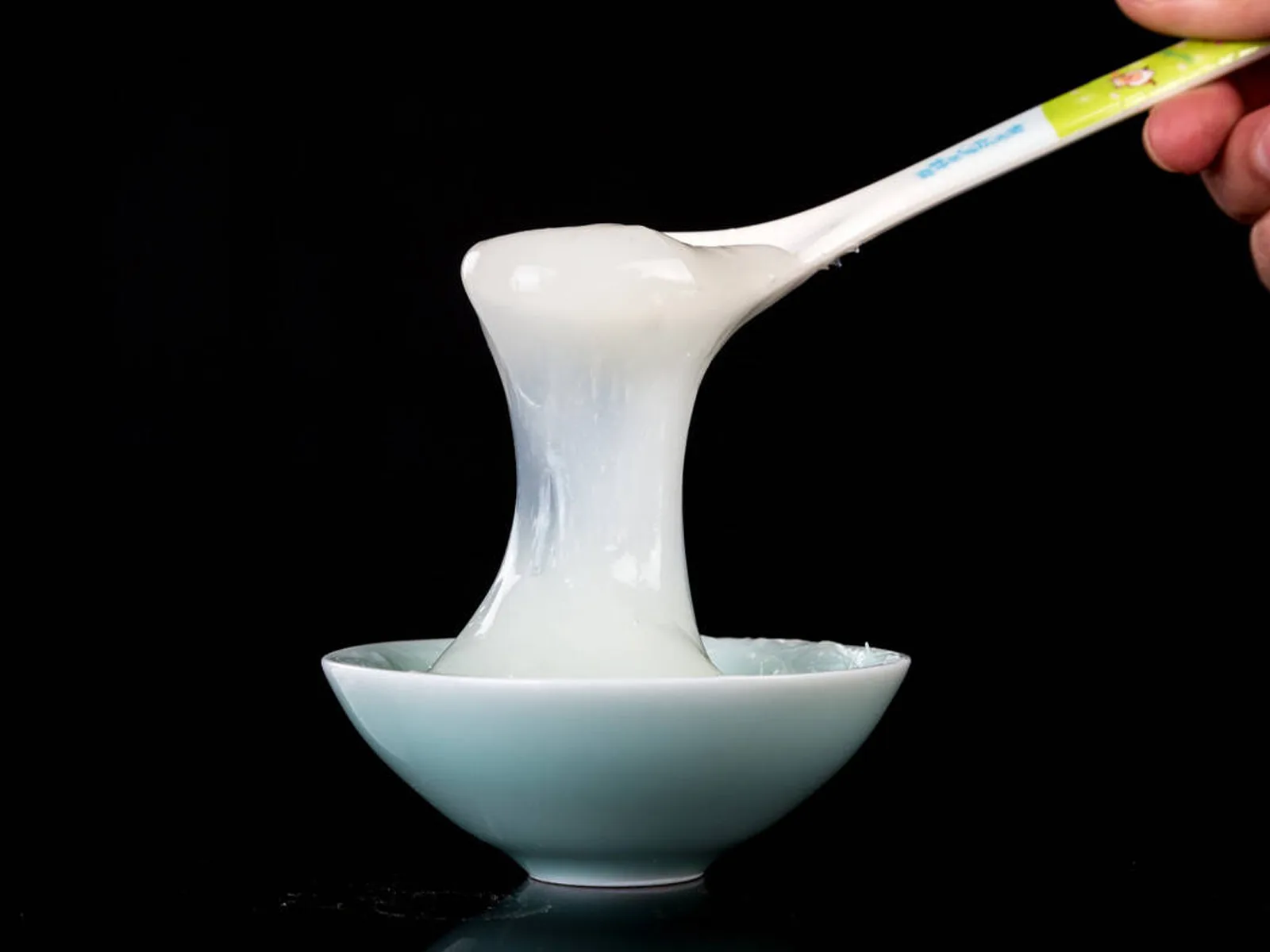 Glue preparation for paper lamination